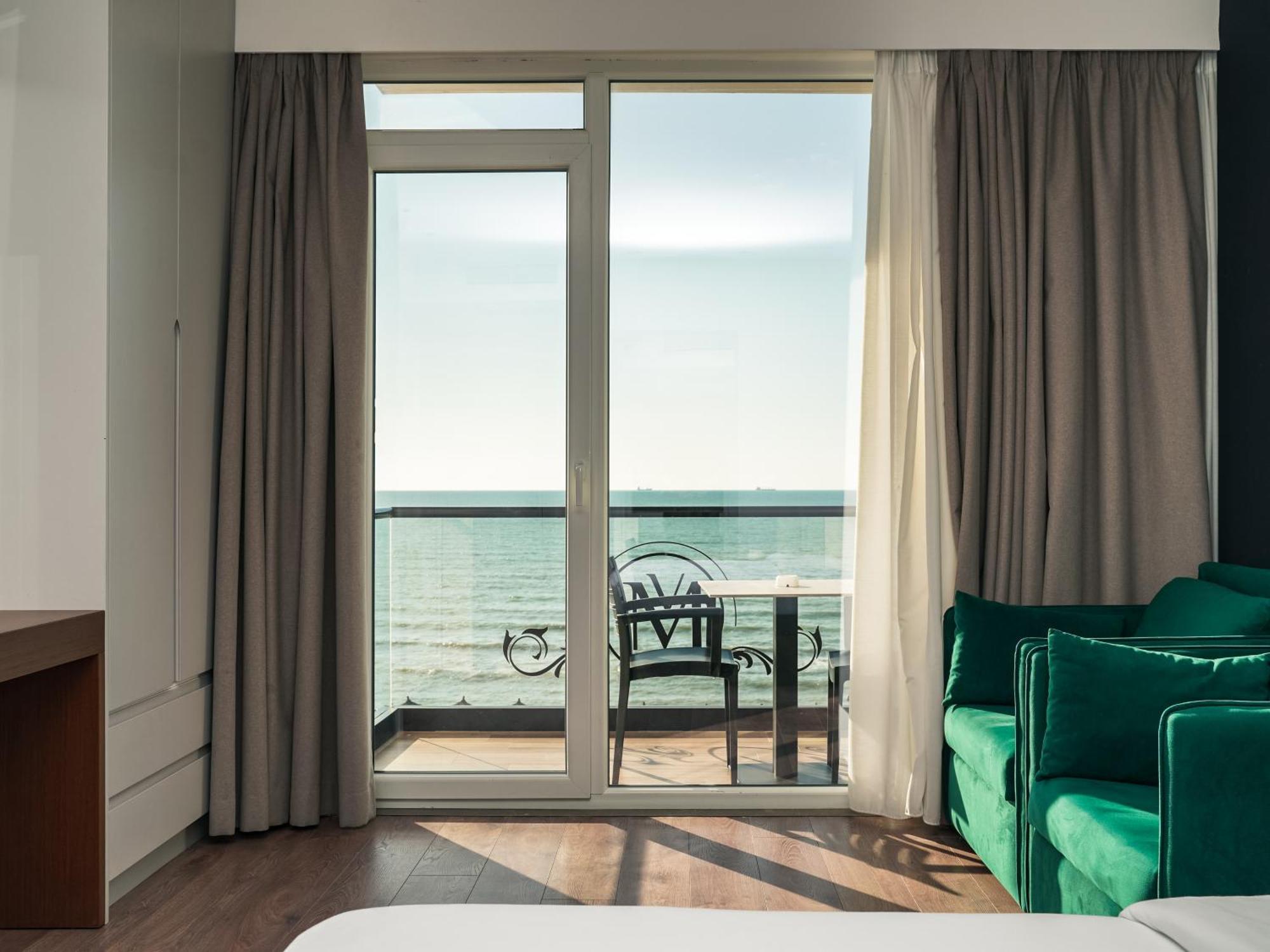 Vm Resort & Spa Golem  Buitenkant foto