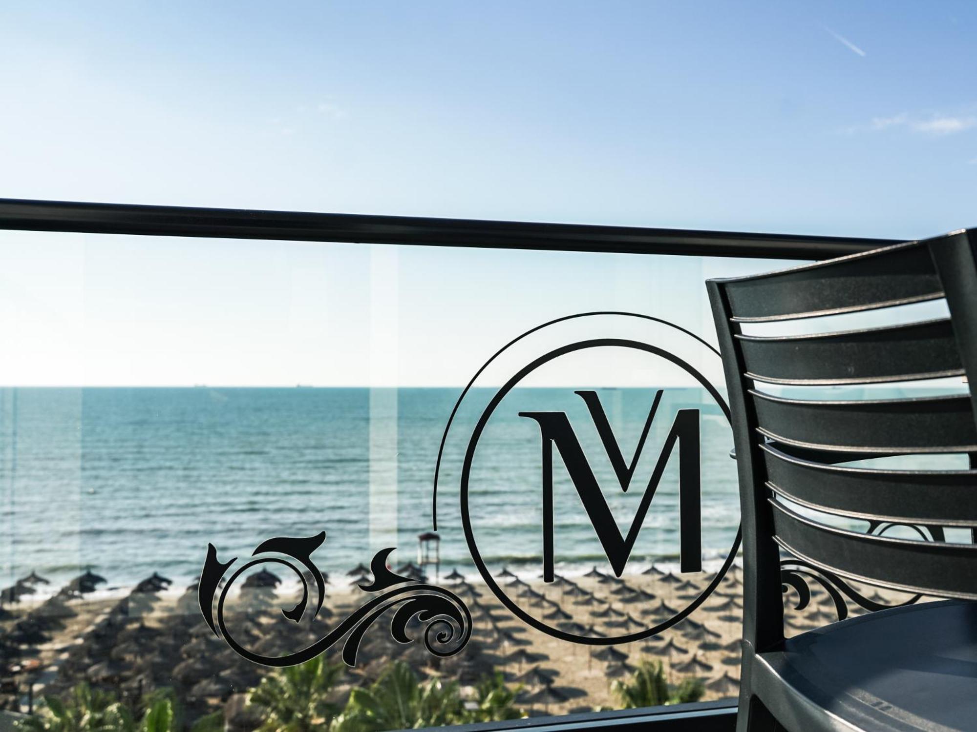 Vm Resort & Spa Golem  Buitenkant foto