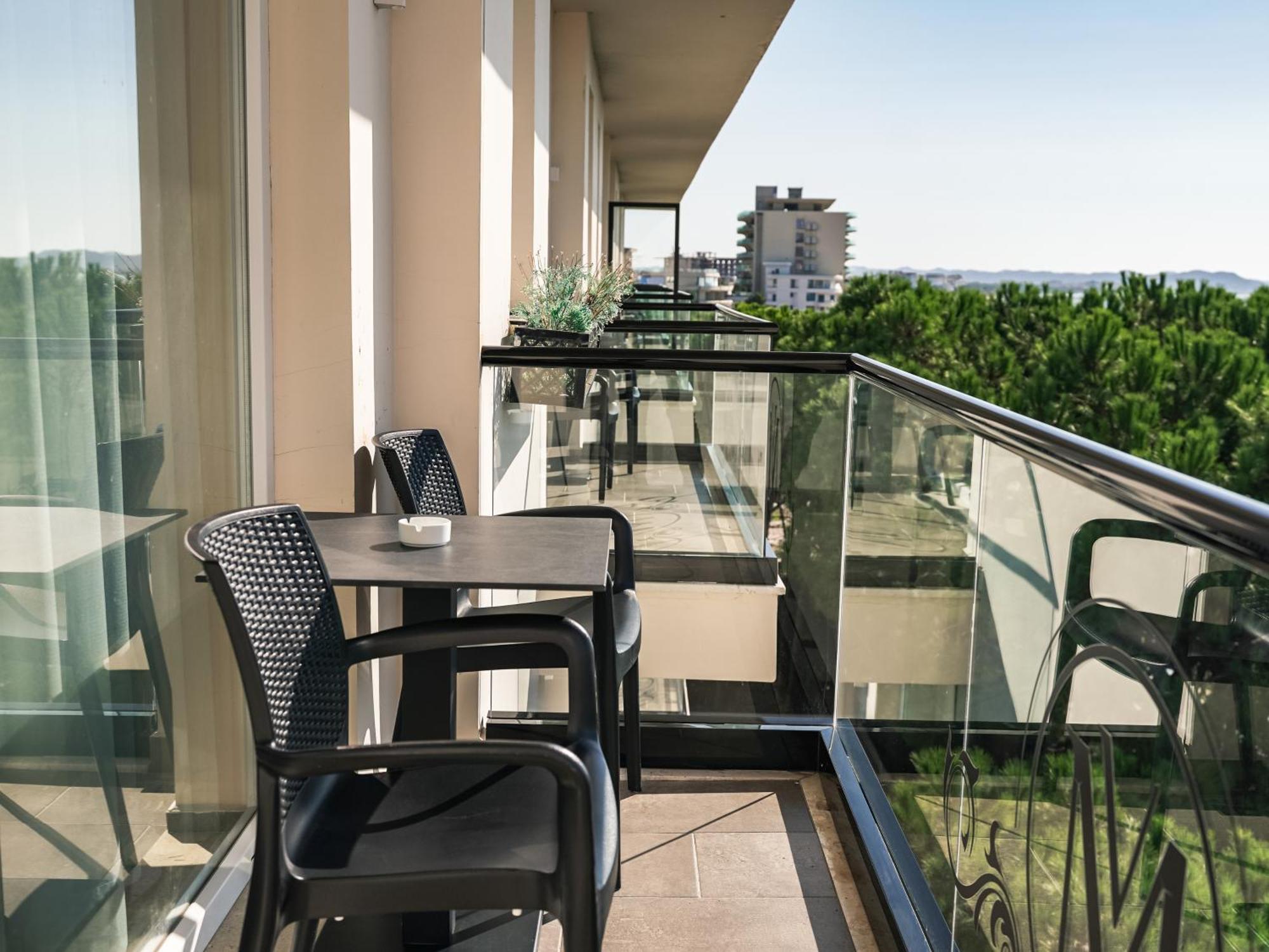 Vm Resort & Spa Golem  Buitenkant foto