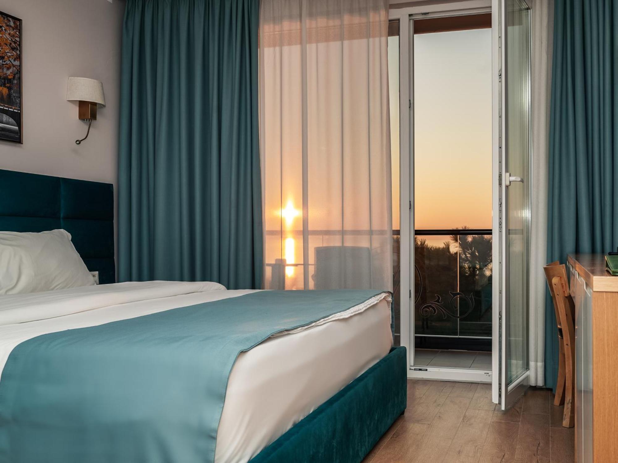 Vm Resort & Spa Golem  Buitenkant foto